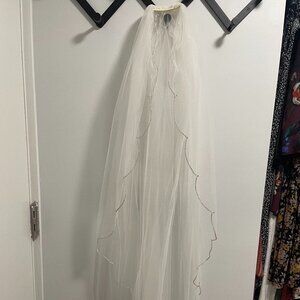 Bridal Veil with Scalloped Beaded Edge